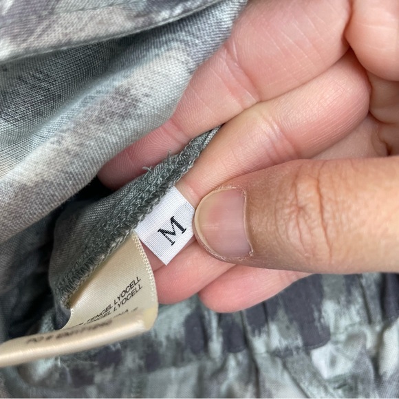 Cloth & Stone Gray Camouflage Animal Print Jumpsuit Women Size Medium New - Picture 9 of 9